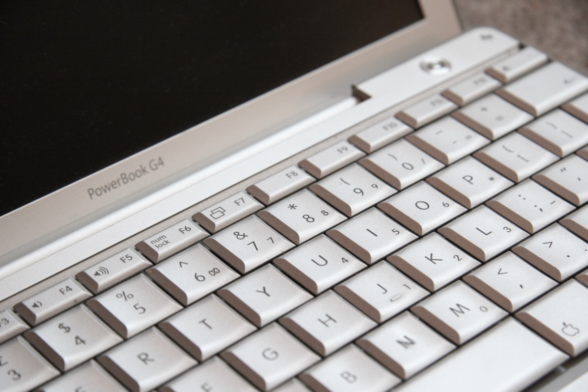 392 PowerBook G4 550MHz M8362J/A PowerBook G4 - A1106 Inch Mac知道